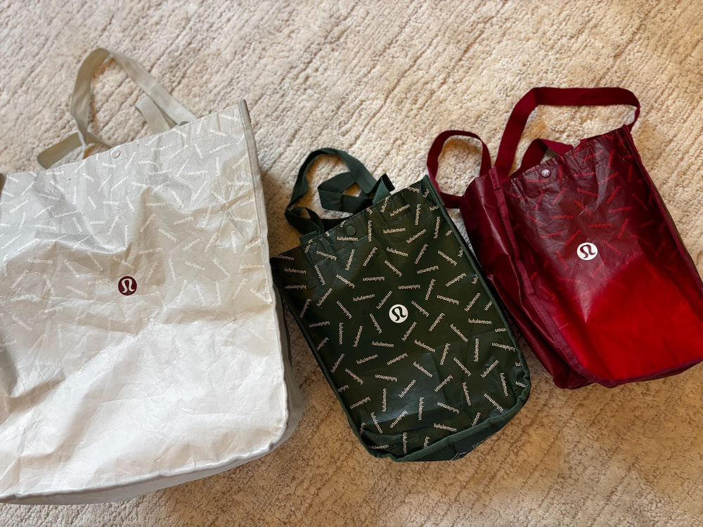 Lululemon Reusable Tote Bags Set Of 3 Red Green White